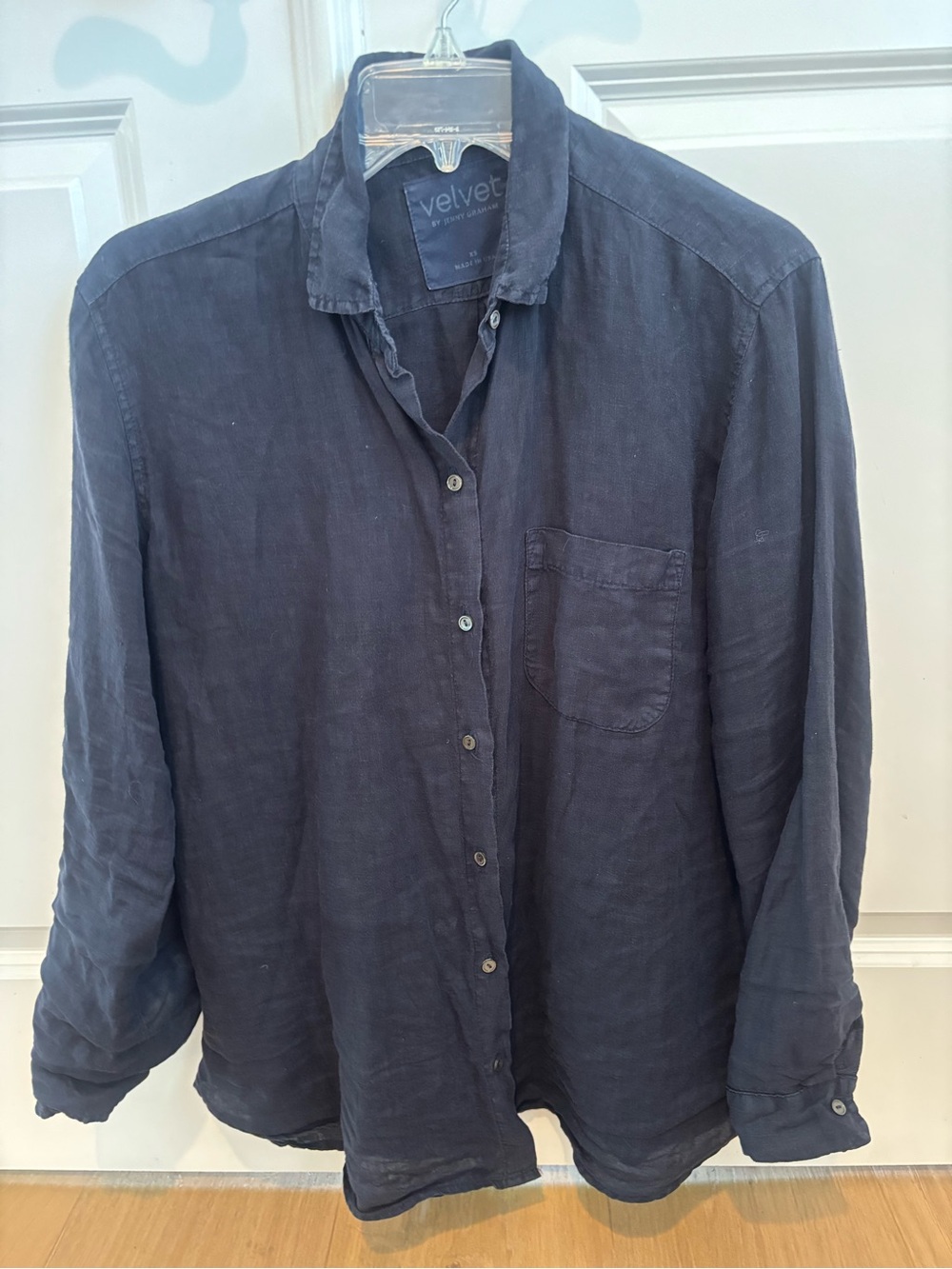 Velvet by Jenny Graham Women’s Navy Linen Button-Up Shirt